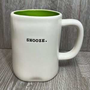 NWT Rae Dunn “SNOOZE.” Typewriter Typed Ceramic Coffee Tea Mug Green